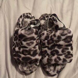 UGG Leopard Print Fluffy Slippers